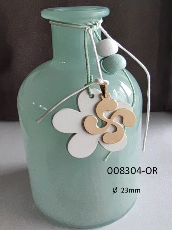Bijou basque or